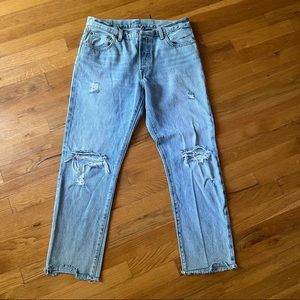 LEVI’S 501 Mid Rise Straight Leg Jean